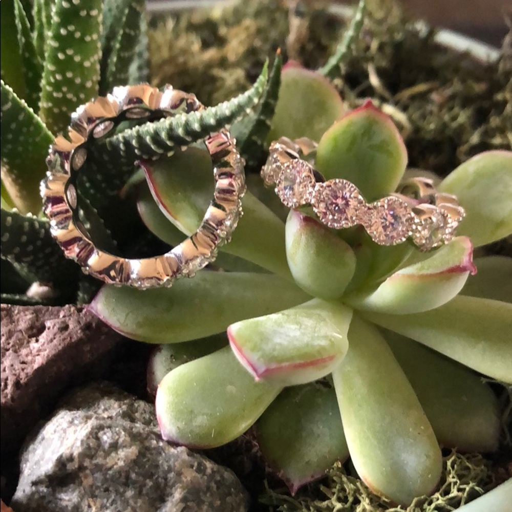✨💍White Diamond Simulant Silver Band